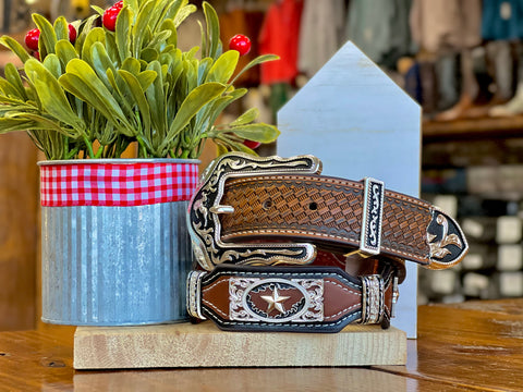 Men’s Honey Leather Belt With Star Concho