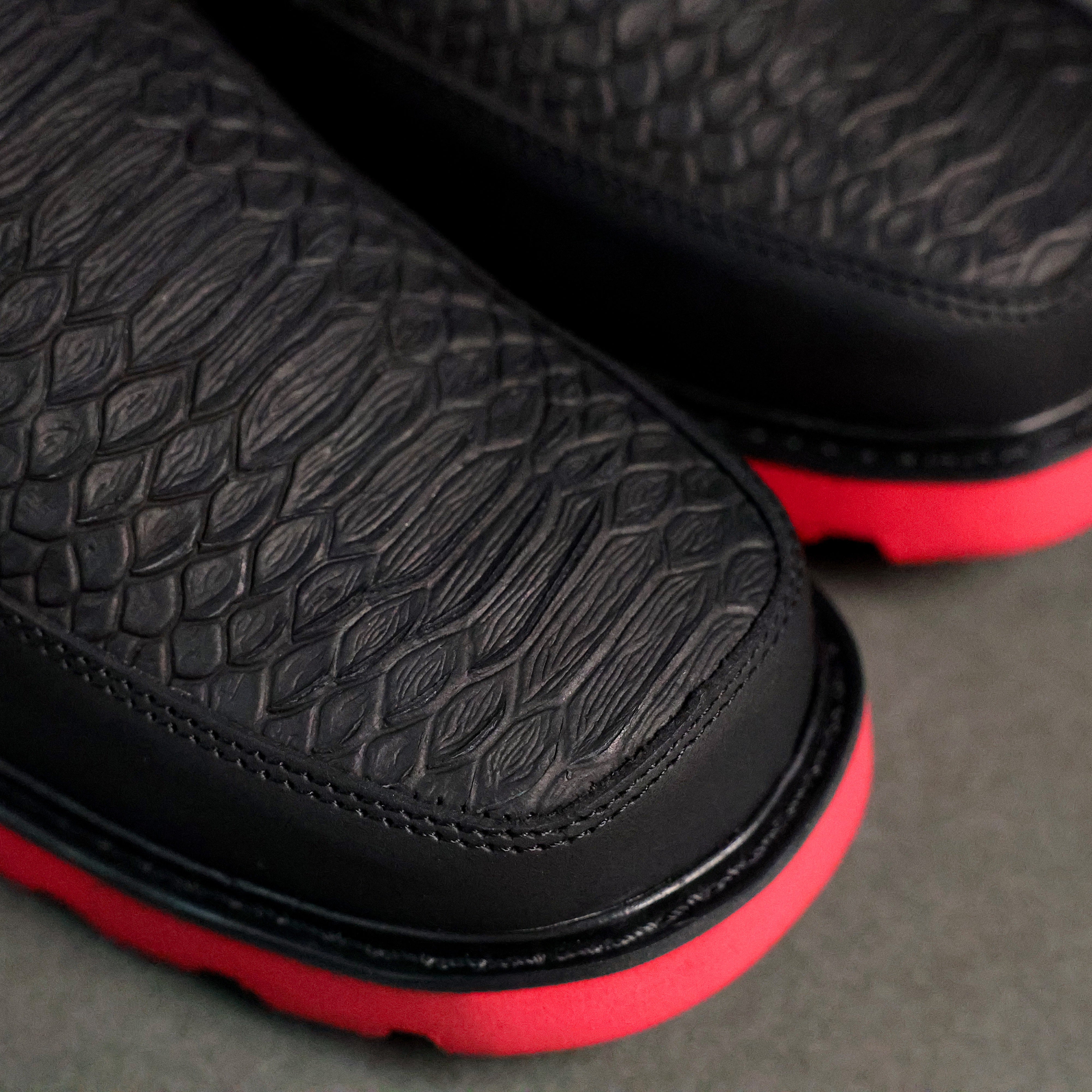 Black Python Double Zipper Botin With Ultra Light Sole