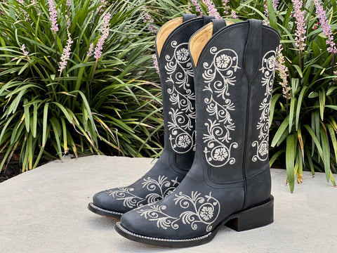 Women’s Black Leather Boots With White Embroidery