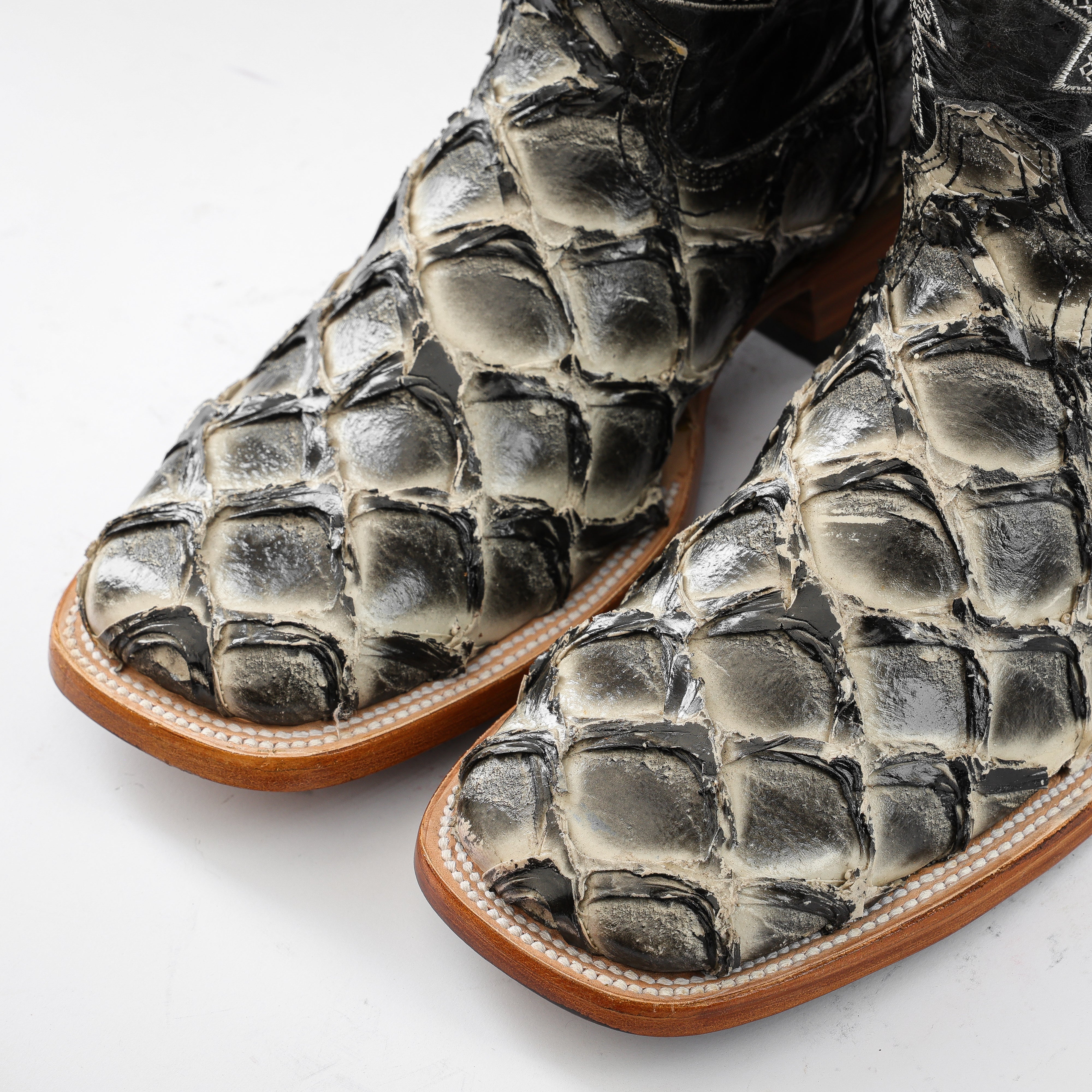Orix Jumbo Pirarucu Leather Boots - Square Toe – Texas Boot Ranch