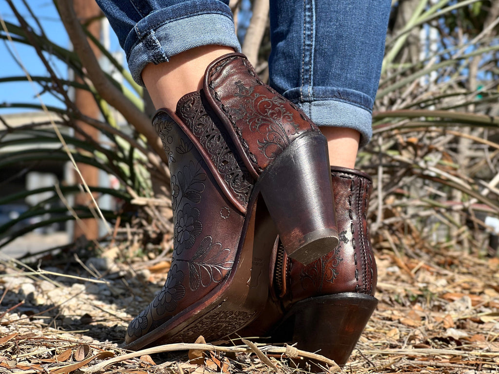 Women’s Wine Color Ankle Boots With Flowering Artesanal – Texas Boot Ranch