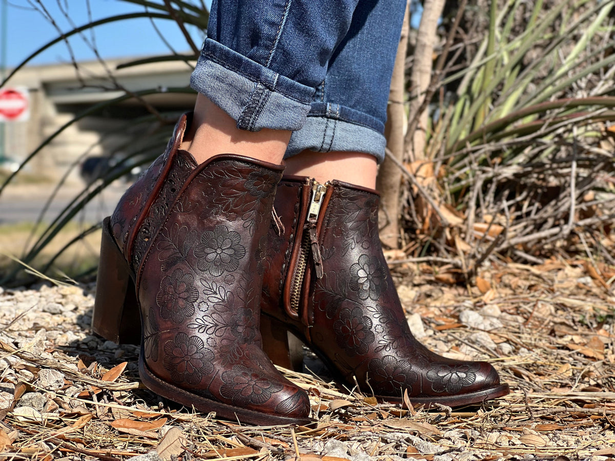 Women’s Wine Color Ankle Boots With Flowering Artesanal – Texas Boot Ranch