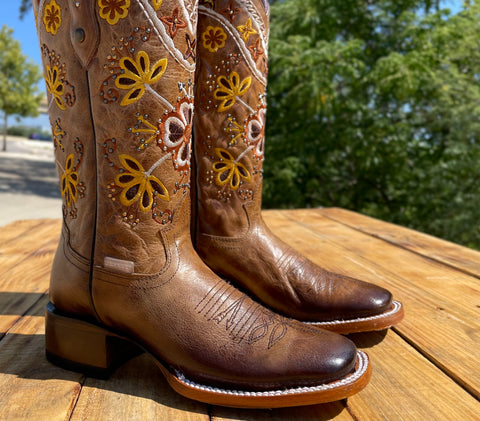 Women’s Rustic Brown Leather Boots With Flower Embroidery Shaft